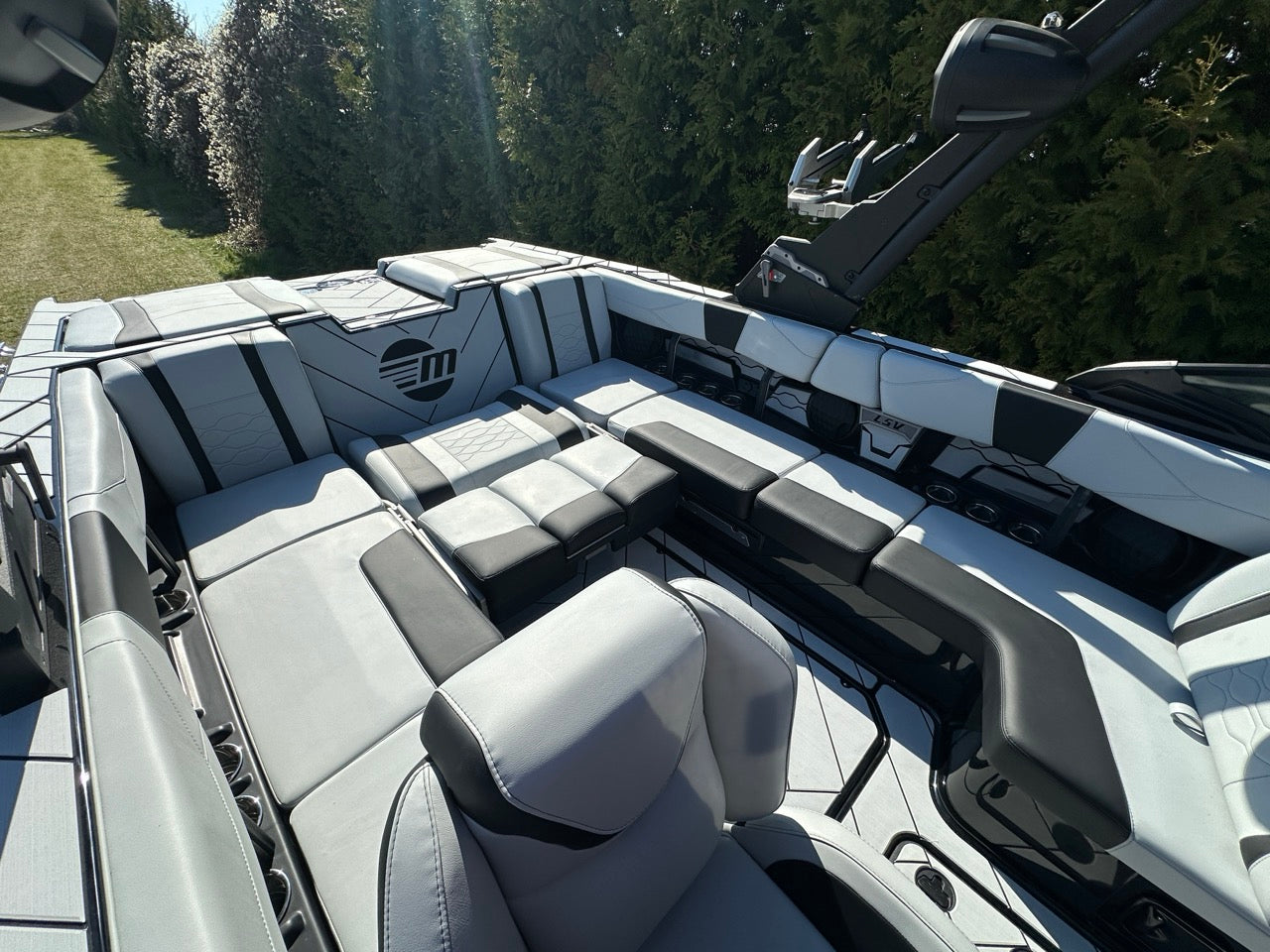 Malibu Wakesetter 23 LSV 2025 / 23'(7 m.) / Seating 16 / Austria / Price €247k