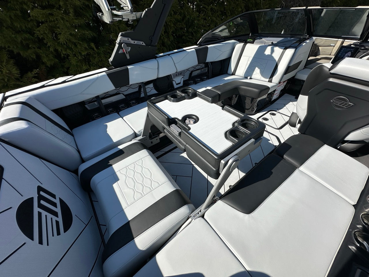 Malibu Wakesetter 23 LSV 2025 / 23'(7 m.) / Seating 16 / Austria / Price €247k