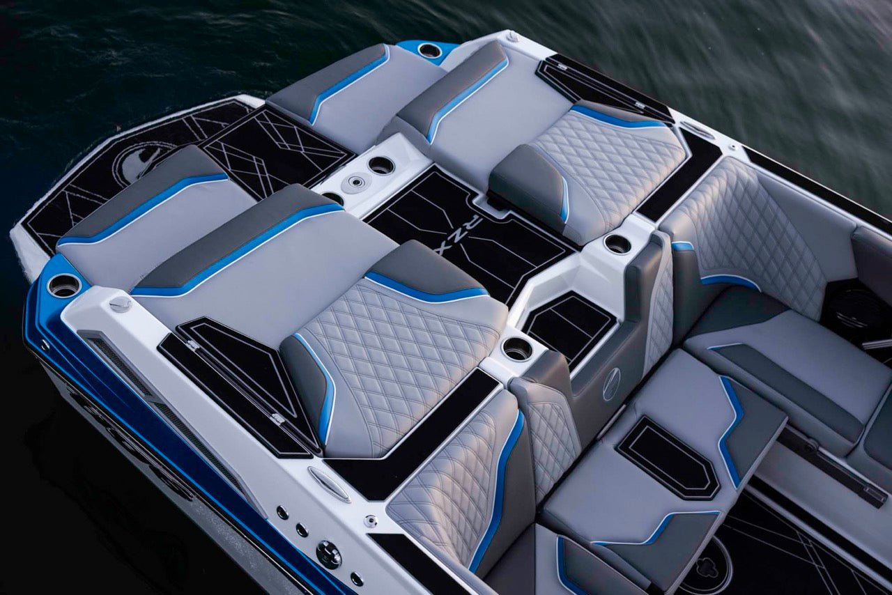 Tige 24RZX 2025 / 24′5″ (7.44 m) / Seating 18 / Price on Request