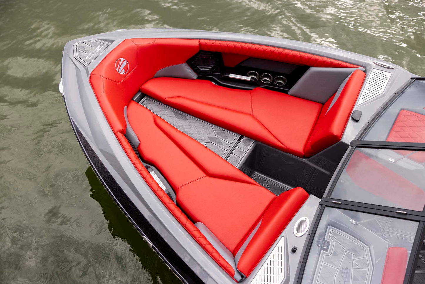 Tige Z5 2025 / 25′5″ (7.75 m) / Seating 18 / Price on Request