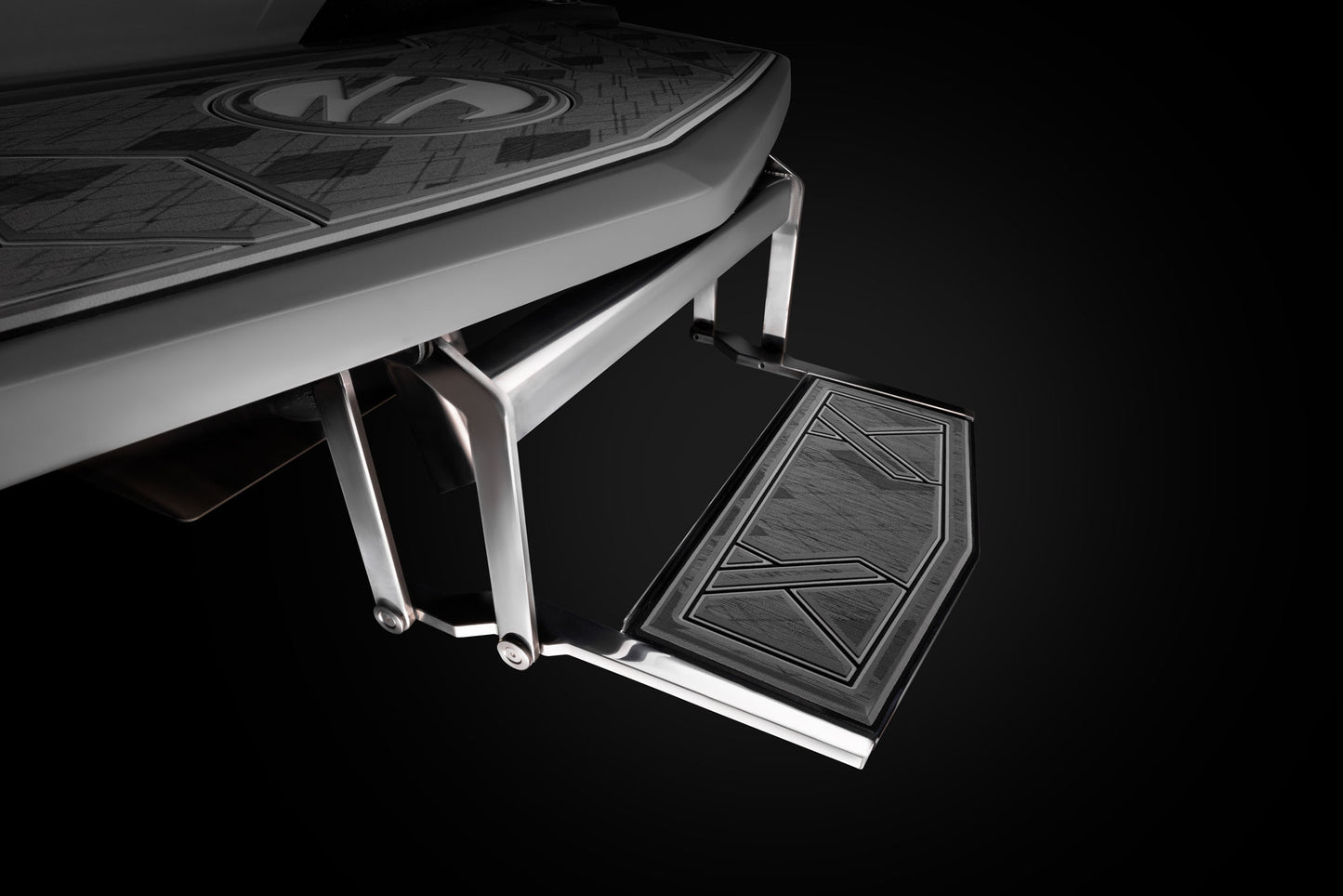 Tige Z5 2025 / 25′5″ (7.75 m) / Seating 18 / Price on Request