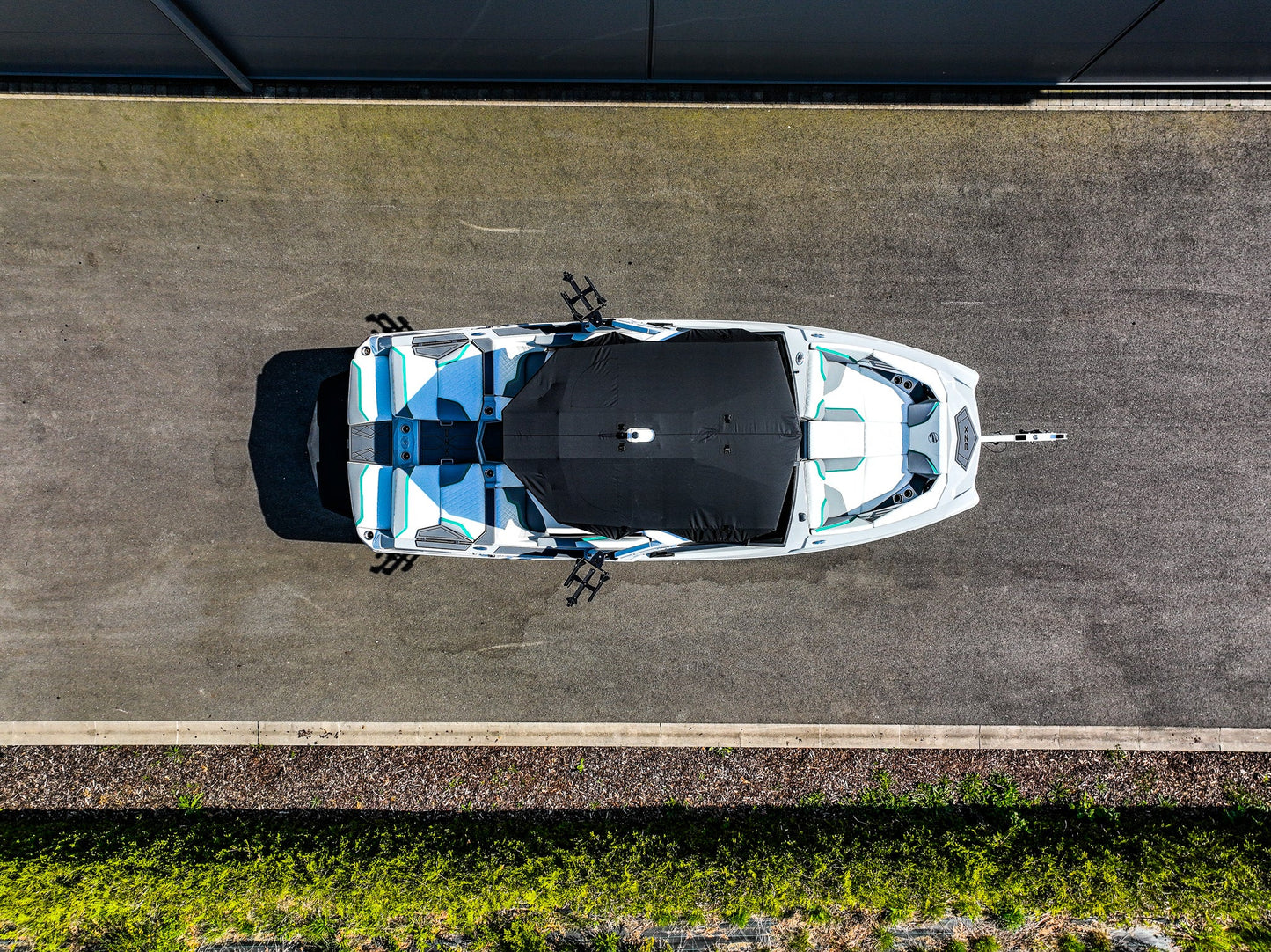 Катер Tige 22RZX 2023 / 22′ (6.7 м) / Мест 16 / Люксембург / Цена €179.9k