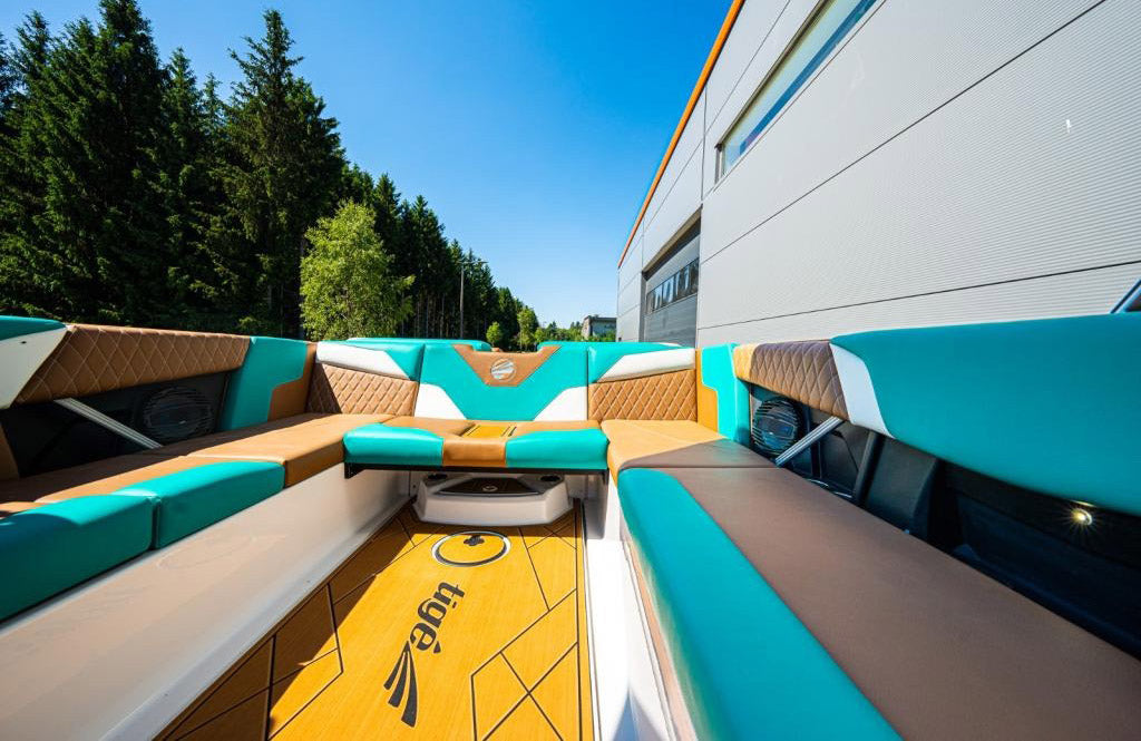 Катер Tige Z5 2023 / 25′5″ (7.75 m) / Мест 18 / Люксембург / Цена €186.9k