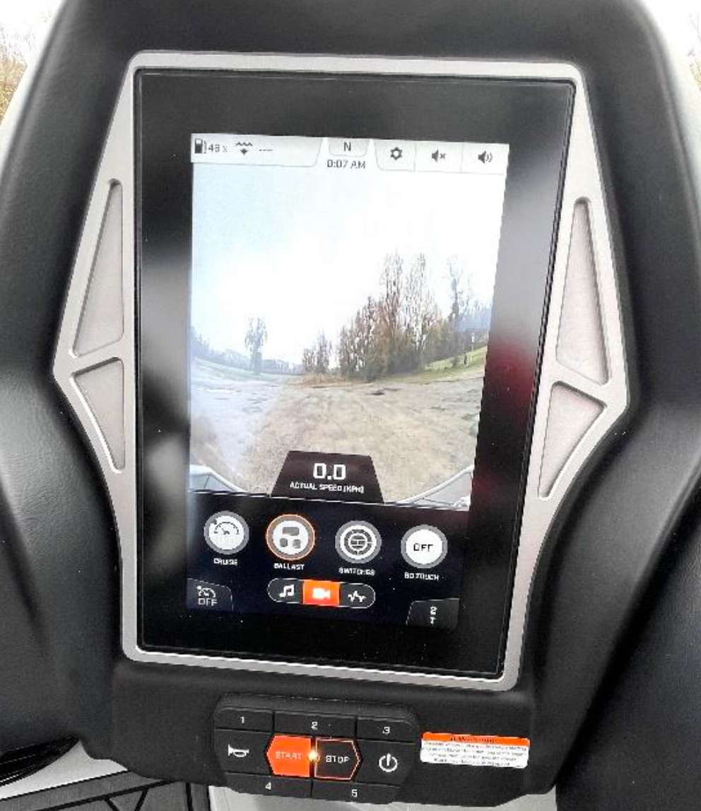 Tige Z3 2023 / 23′ (7.2 m) / Seating 16 / Germany / Price €143k