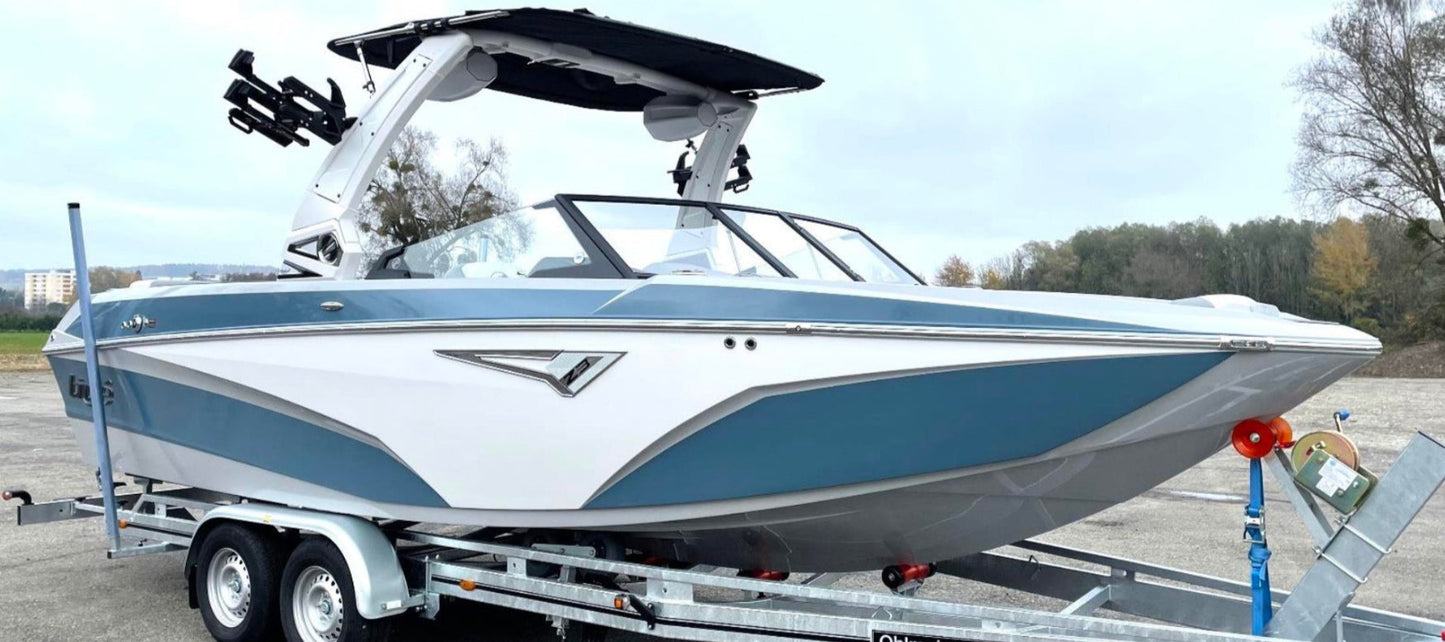 Tige Z3 2023 / 23′ (7.2 m) / Seating 16 / Germany / Price €143k