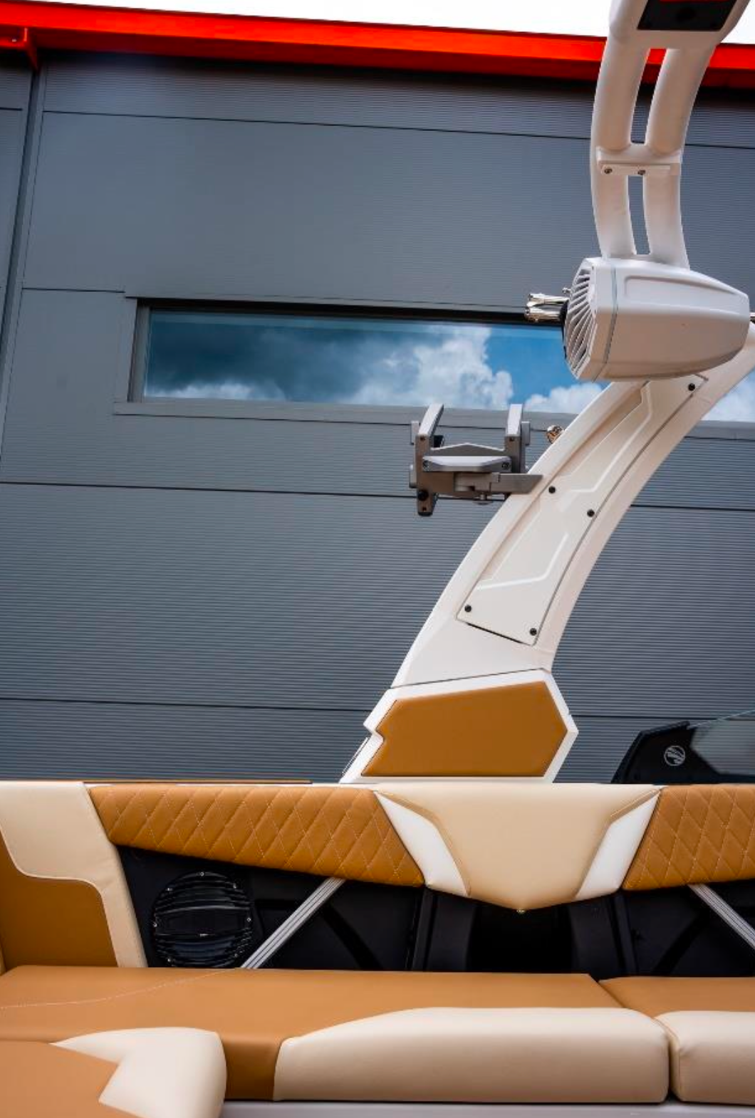 Катер Tige Z1 2023 / 21'7" (6.6 м.) / Мест 14 / Люксембург / Цена €139.9k